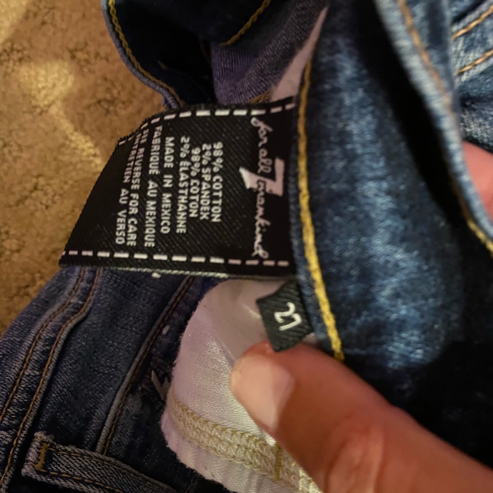 Jeans - Picture 7 of 8